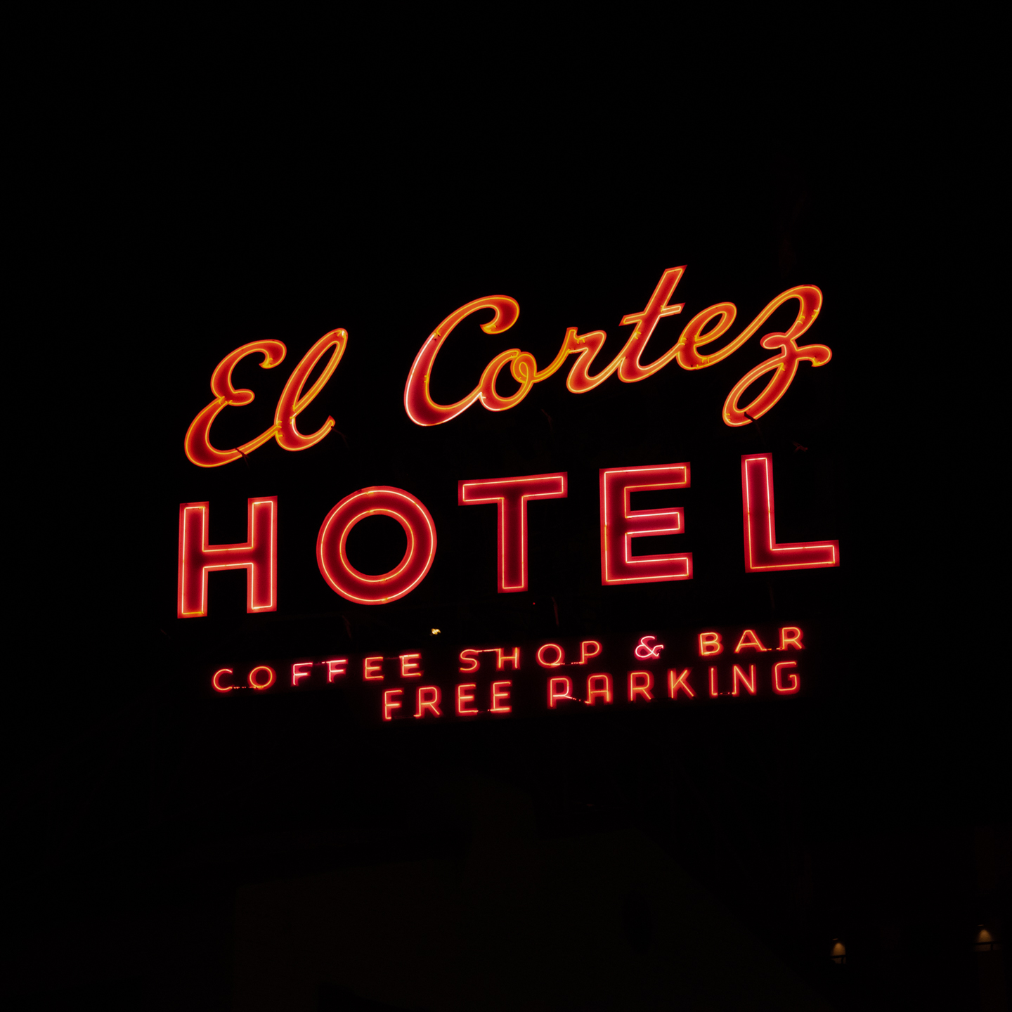 vegas-neon-classic-signs-beyond-the-boneyard_file_3.jpg